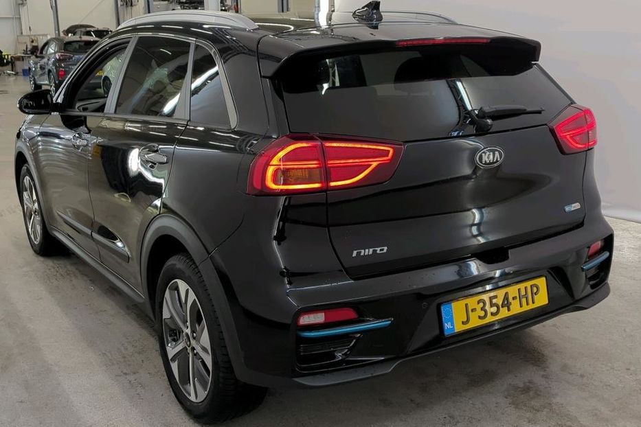 Продам Kia Niro 64квт авто в дорозі 2020 года в Львове