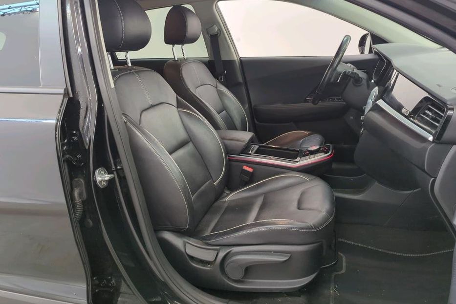 Продам Kia Niro 64квт авто в дорозі 2020 года в Львове