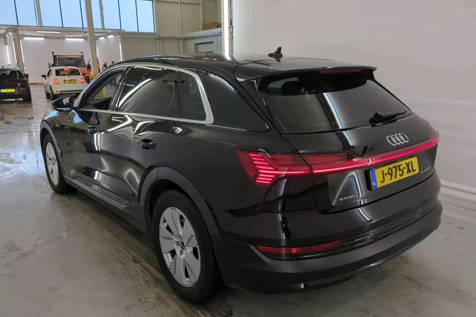 Продам Audi E-Tron 95квт авто в дорозі 2020 года в Львове