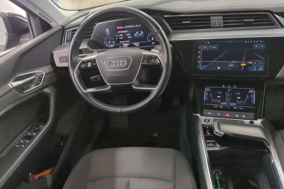 Продам Audi E-Tron 95квт авто в дорозі 2020 года в Львове