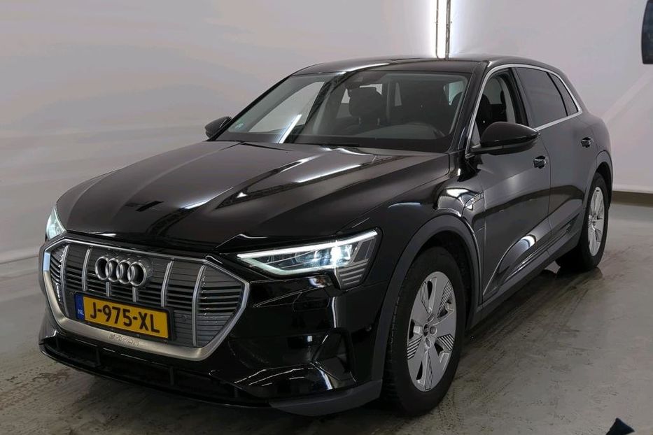 Продам Audi E-Tron 95квт авто в дорозі 2020 года в Львове