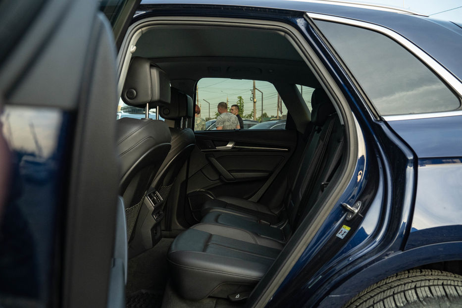 Продам Audi Q5 Premium Plus 2018 года в Черновцах