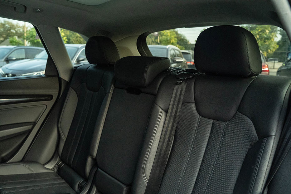Продам Audi Q5 Premium Plus 2018 года в Черновцах