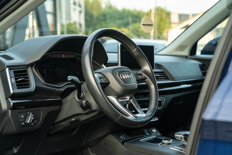 Продам Audi Q5 Premium Plus 2018 года в Черновцах