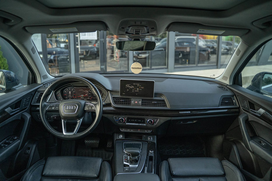 Продам Audi Q5 Premium Plus 2018 года в Черновцах