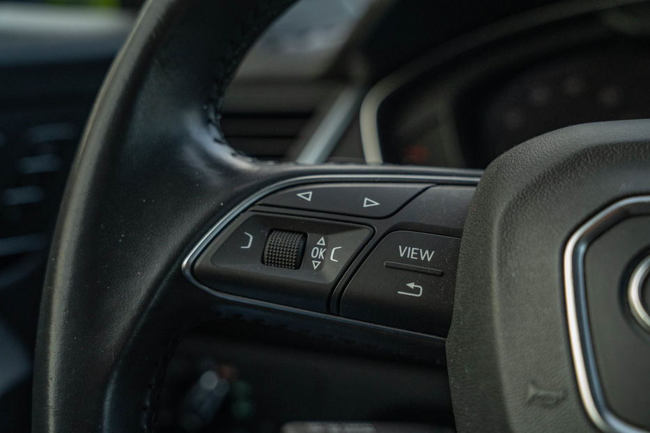 Продам Audi Q5 Premium Plus 2018 года в Черновцах