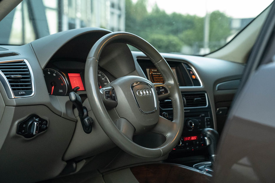 Продам Audi Q5 Premium Plus 2011 года в Черновцах