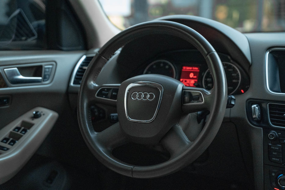 Продам Audi Q5 Premium Plus 2011 года в Черновцах