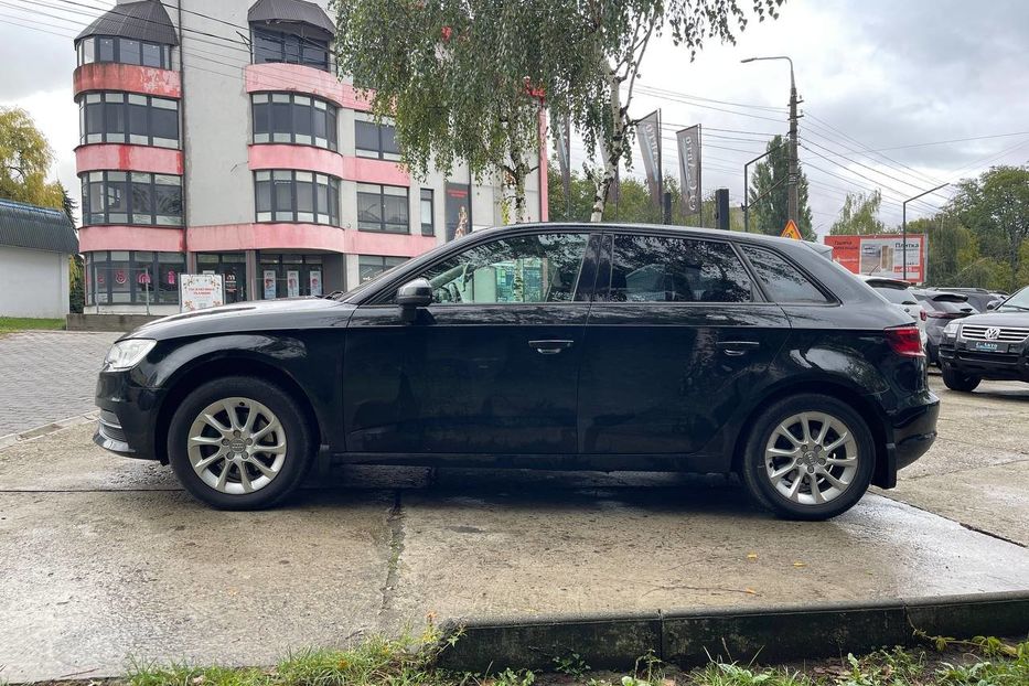 Продам Audi A3 2015 года в Черновцах