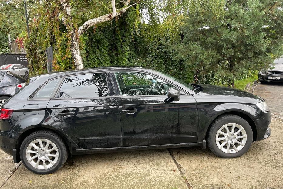 Продам Audi A3 2015 года в Черновцах