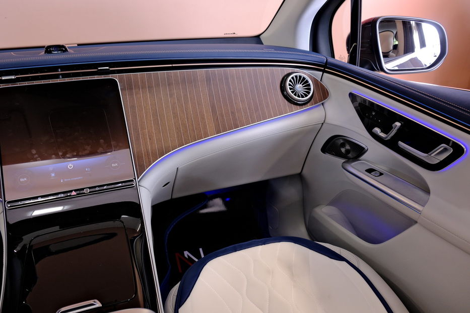 Продам Mercedes-Benz S-Class EQE500 4MATIC SUV 2024 года в Одессе