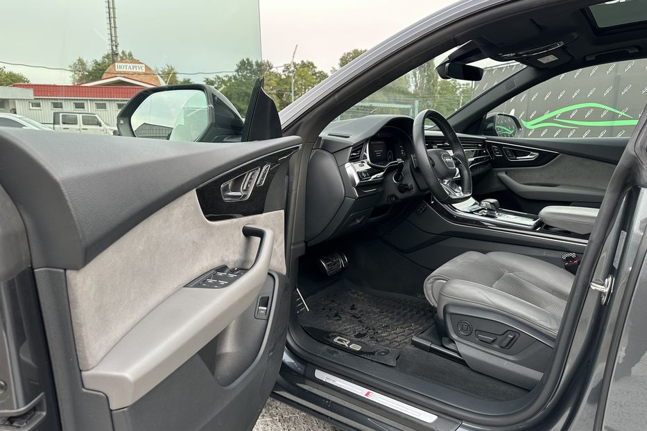 Продам Audi Q8 S-Line Quattro 2018 года в Киеве
