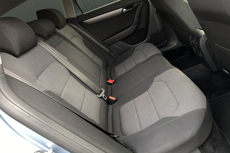Продам Volkswagen Passat B7 2011 года в Луцке