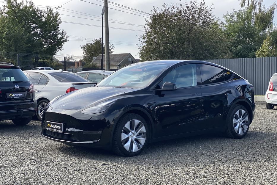 Продам Tesla Model Y 2022 года в Луцке