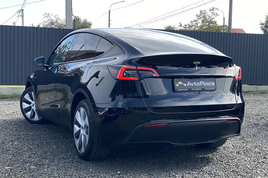 Продам Tesla Model Y 2022 года в Луцке