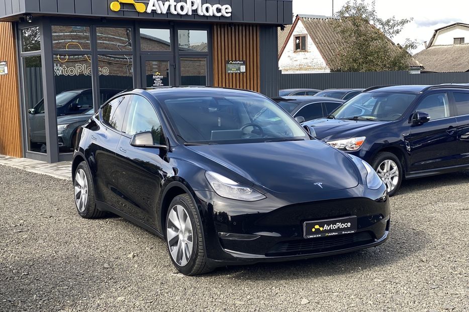 Продам Tesla Model Y 2022 года в Луцке