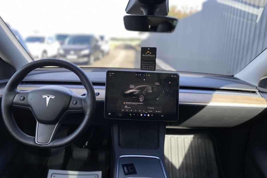 Продам Tesla Model Y 2022 года в Луцке