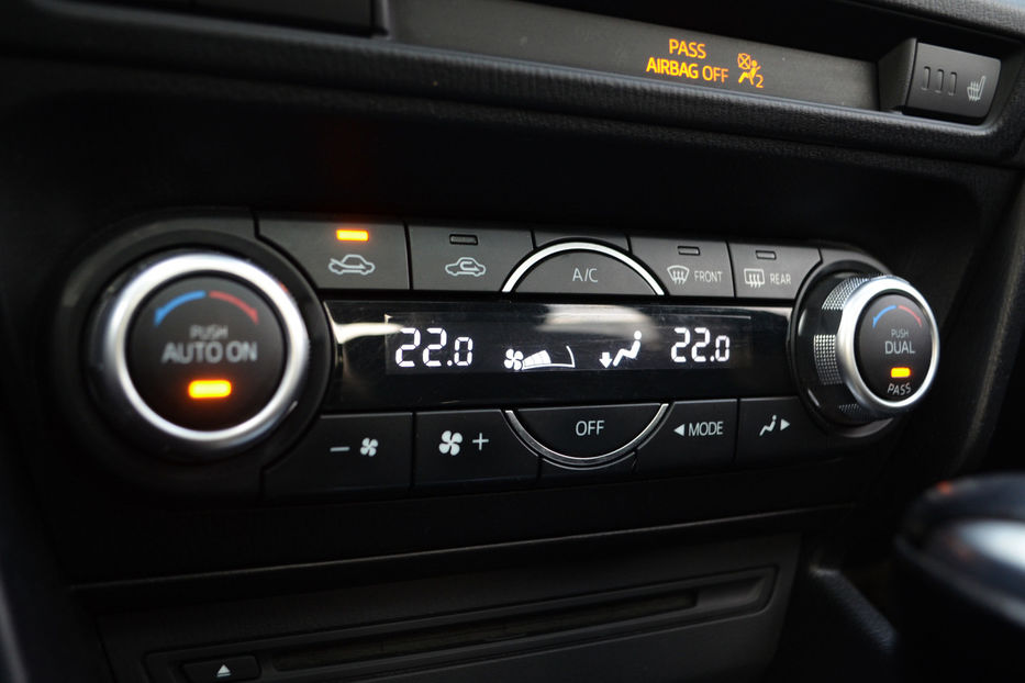 Продам Mazda 3 2015 года в Киеве