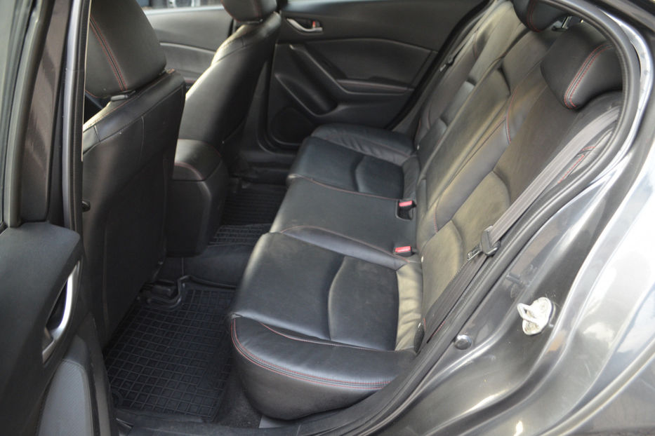 Продам Mazda 3 2015 года в Киеве