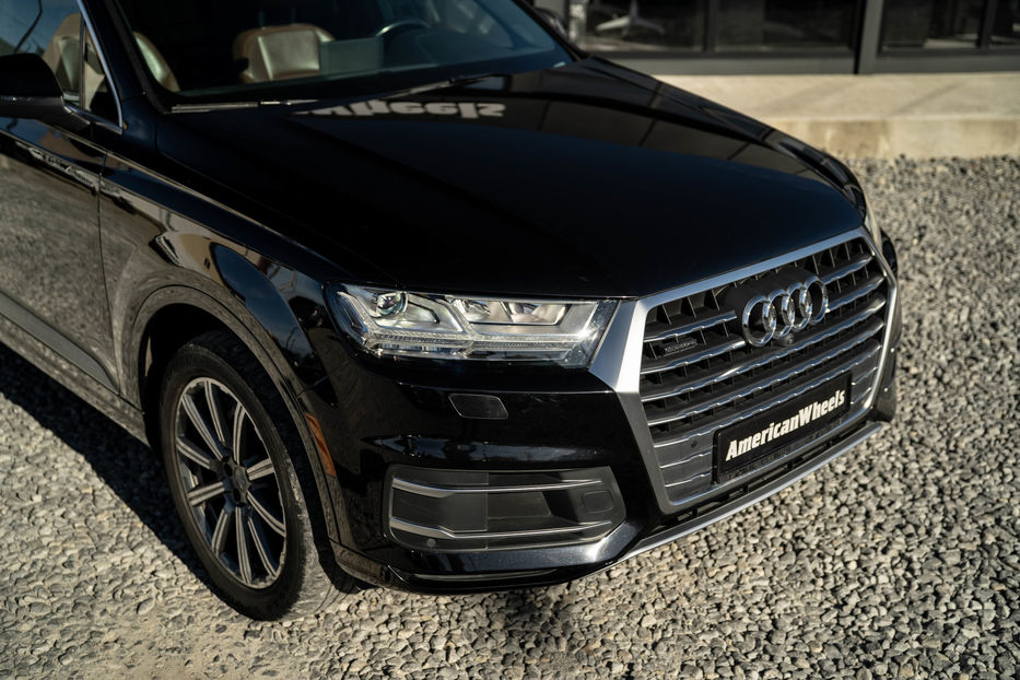 Продам Audi Q7 Premium Plus 2017 года в Черновцах