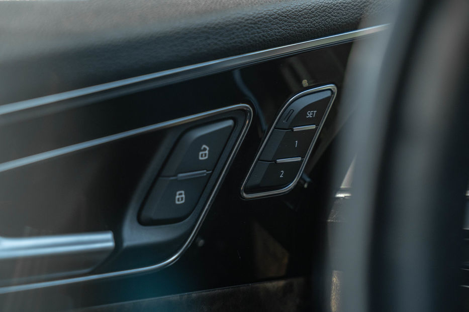 Продам Audi Q7 Premium Plus 2017 года в Черновцах