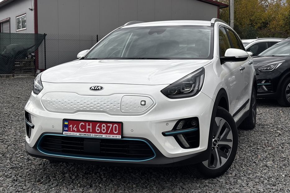 Продам Kia Niro 64 кВт  2021 года в Львове