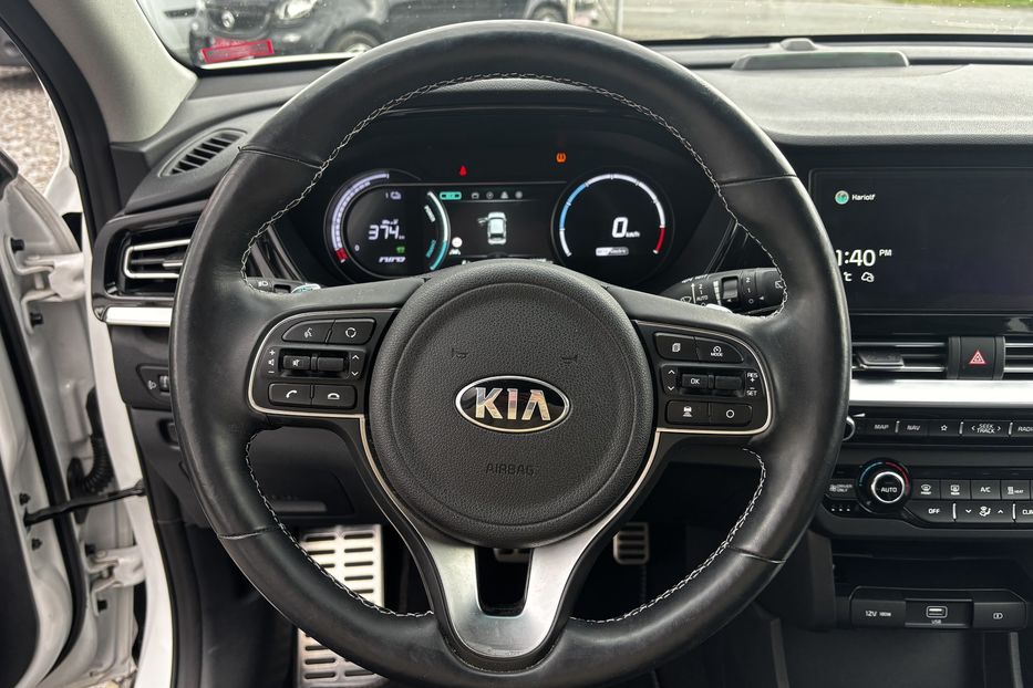 Продам Kia Niro 64 кВт  2021 года в Львове