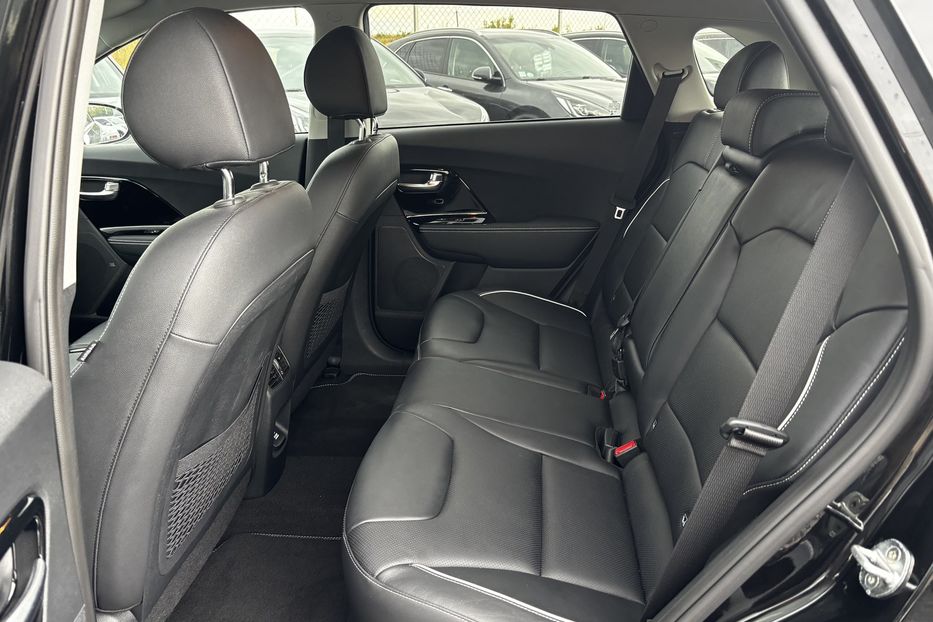 Продам Kia Niro 64 кВт авто у Львові 2020 года в Львове