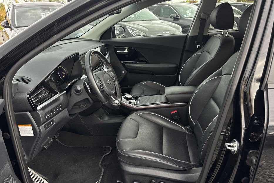 Продам Kia Niro 64 кВт авто у Львові 2020 года в Львове