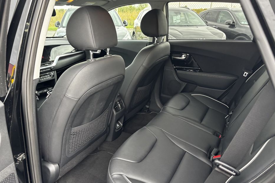 Продам Kia Niro 64 кВт авто у Львові 2020 года в Львове