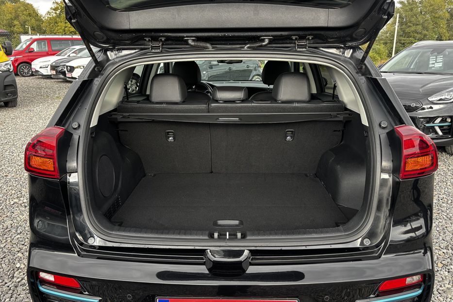 Продам Kia Niro 64 кВт авто у Львові 2020 года в Львове