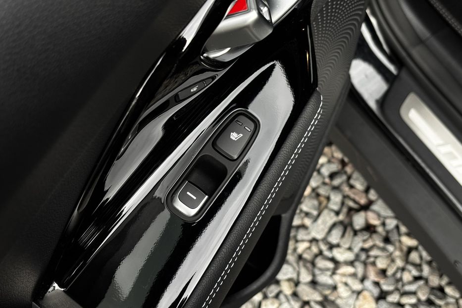 Продам Kia Niro 64 кВт авто у Львові 2020 года в Львове