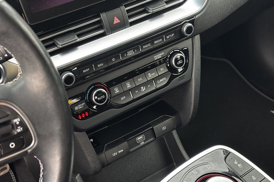 Продам Kia Niro 64 кВт авто у Львові 2020 года в Львове