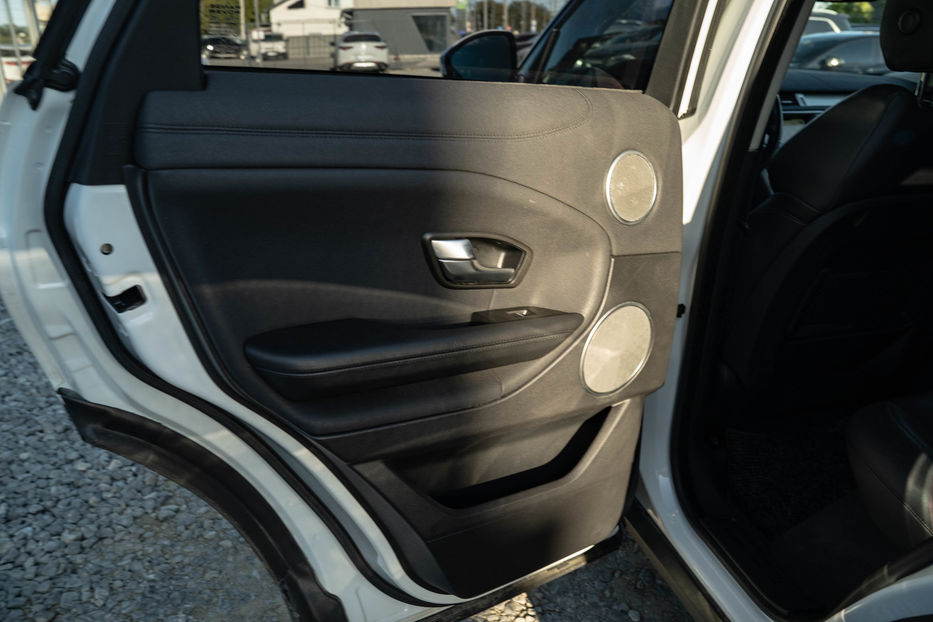 Продам Land Rover Range Rover Evoque 2016 года в Черновцах