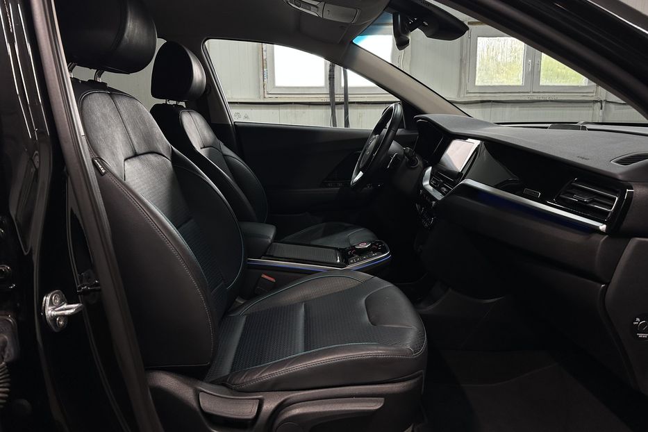 Продам Kia Niro 64 кВт Макс. комплектація 2022 года в Львове