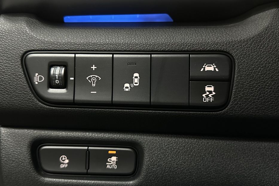 Продам Kia Niro 64 кВт Макс. комплектація 2022 года в Львове