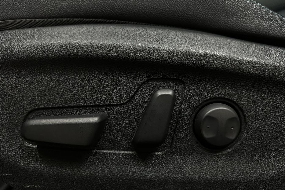Продам Kia Niro 64 кВт Макс. комплектація 2022 года в Львове
