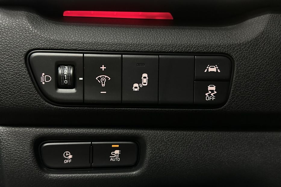Продам Kia Niro 64 кВт Макс. комплектація 2022 года в Львове