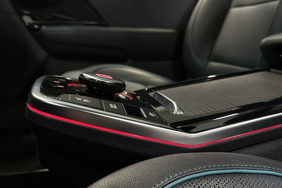 Продам Kia Niro 64 кВт Макс. комплектація 2022 года в Львове
