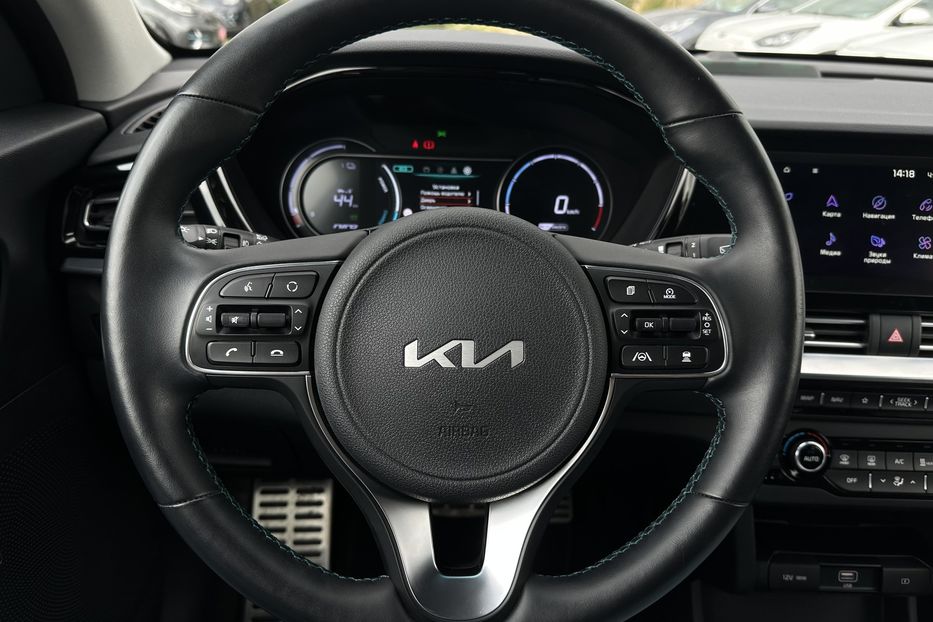 Продам Kia Niro 64 кВт Макс. комплектація 2022 года в Львове