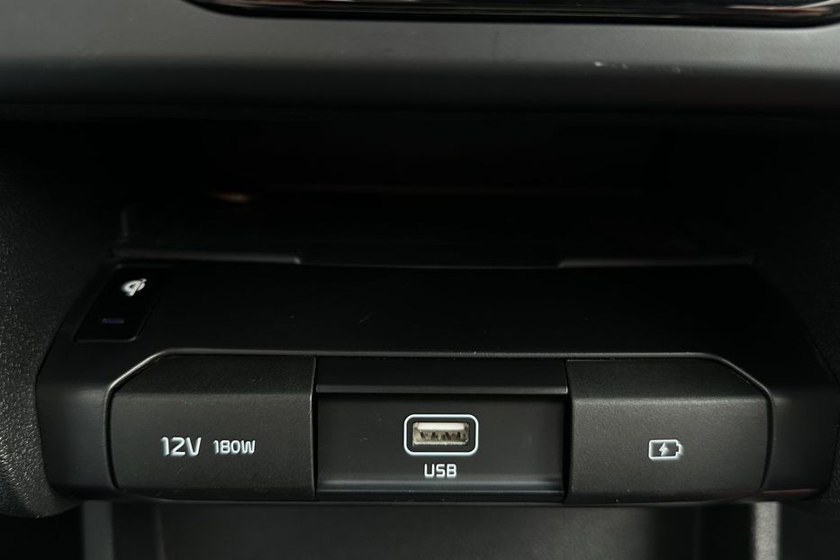 Продам Kia Niro 64 кВт Макс. комплектація 2022 года в Львове
