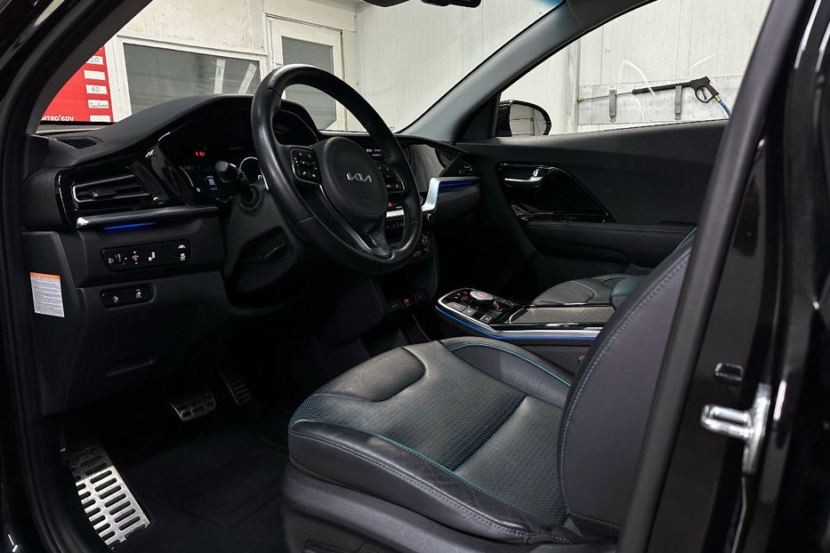 Продам Kia Niro 64 кВт Макс. комплектація 2022 года в Львове