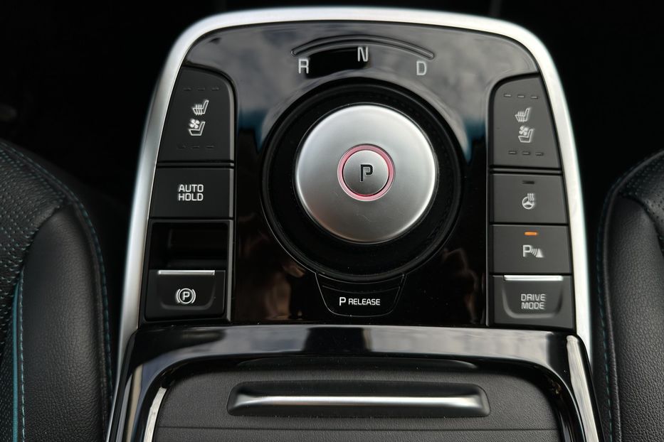 Продам Kia Niro 64 кВт Макс. комплектація  2022 года в Львове