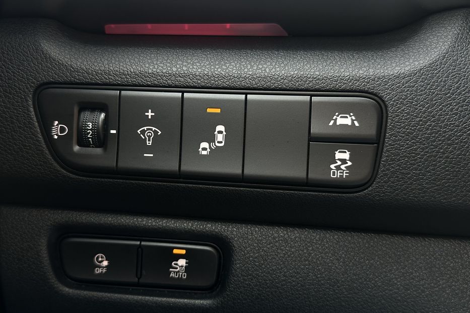 Продам Kia Niro 64 кВт Макс. комплектація  2022 года в Львове