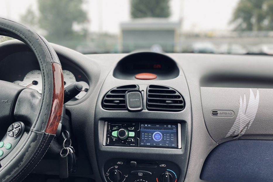 Продам Peugeot 206 2002 года в Киеве