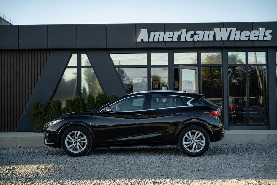 Продам Infiniti QX30 Base 2016 года в Черновцах