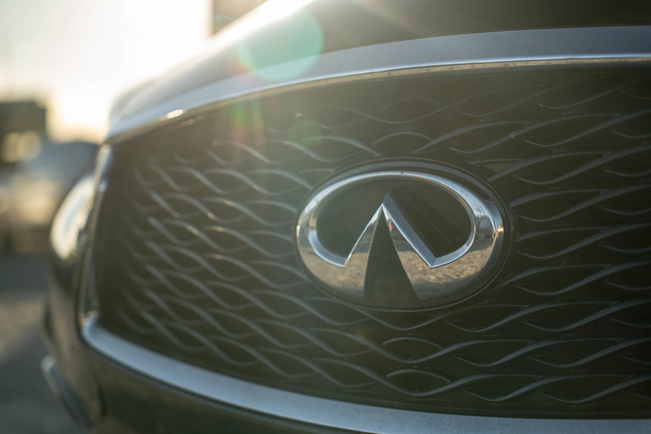 Продам Infiniti QX30 Base 2016 года в Черновцах