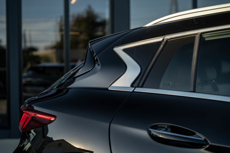 Продам Infiniti QX30 Base 2016 года в Черновцах