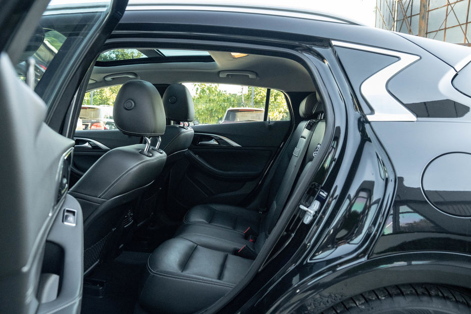 Продам Infiniti QX30 Base 2016 года в Черновцах