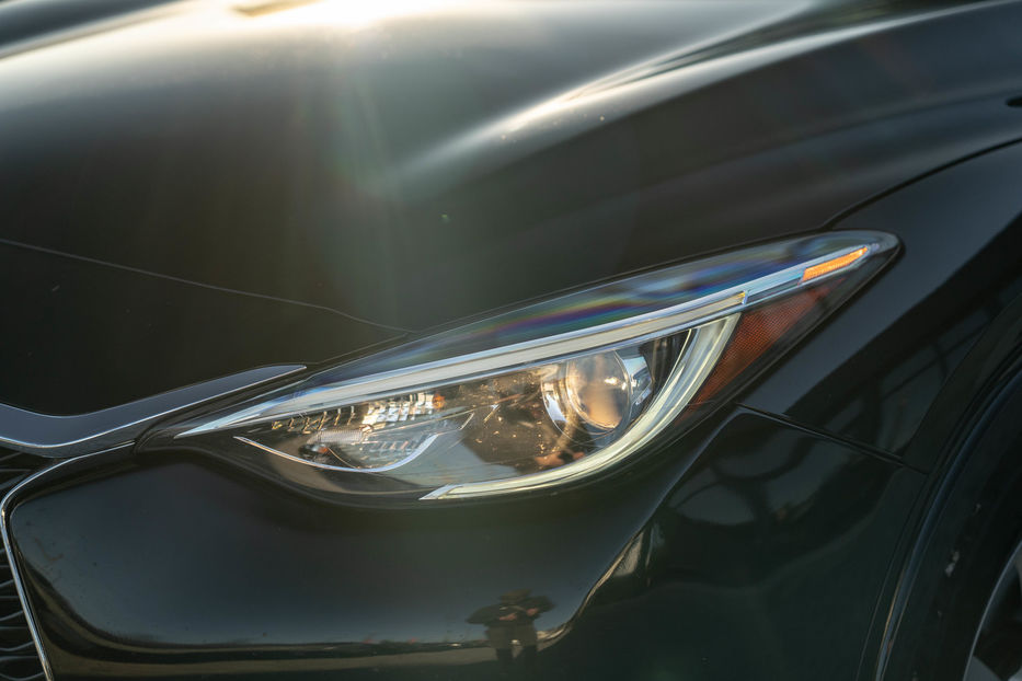 Продам Infiniti QX30 Base 2016 года в Черновцах